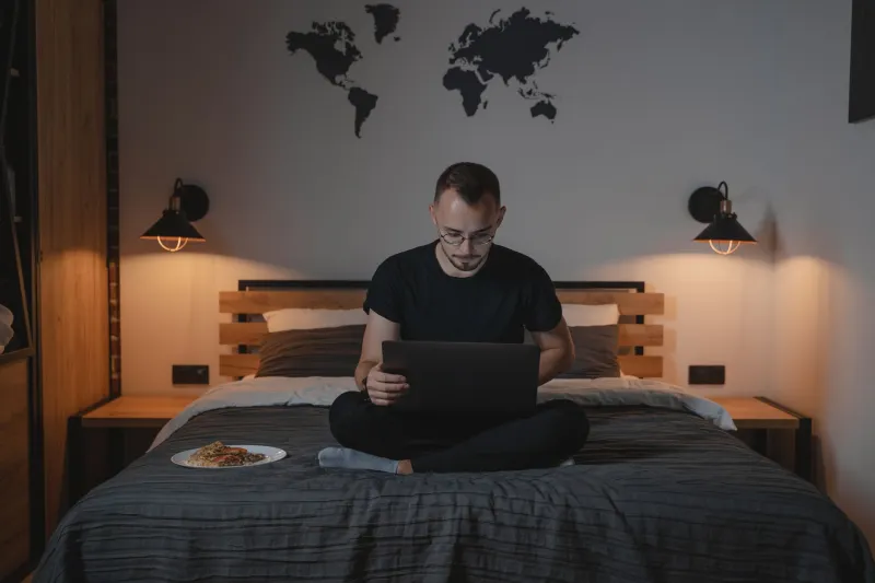 Going It Alone: The Real Psychology of Playing Online Casino Games by Yourself